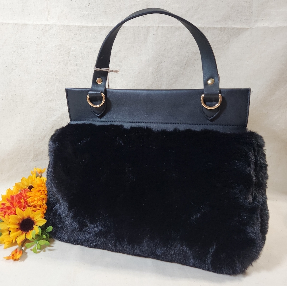 A New Day Black Faux Fur Handbag/Shoulder Bag/ Crossbody NWT - Picture 6 of 12